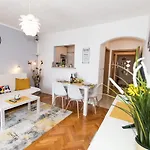 Seaview Slavica Apartment *